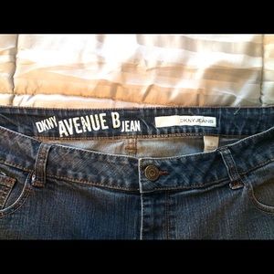 DKNY Jeans Avenue B 22W